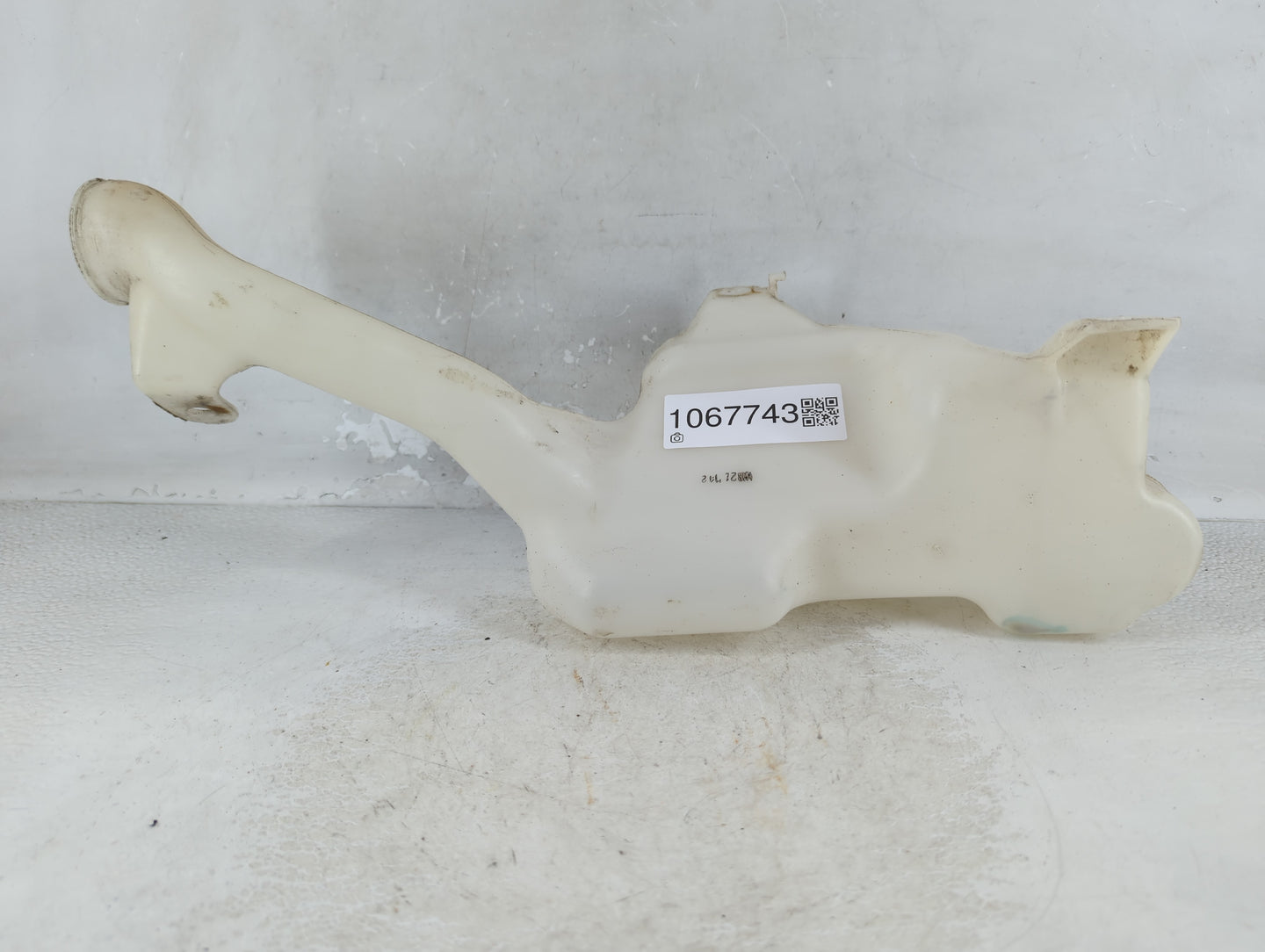 2013-2017 Honda Accord Windshield Washer Fluid Reservoir Bottle Oem - Oemusedautoparts1.com
