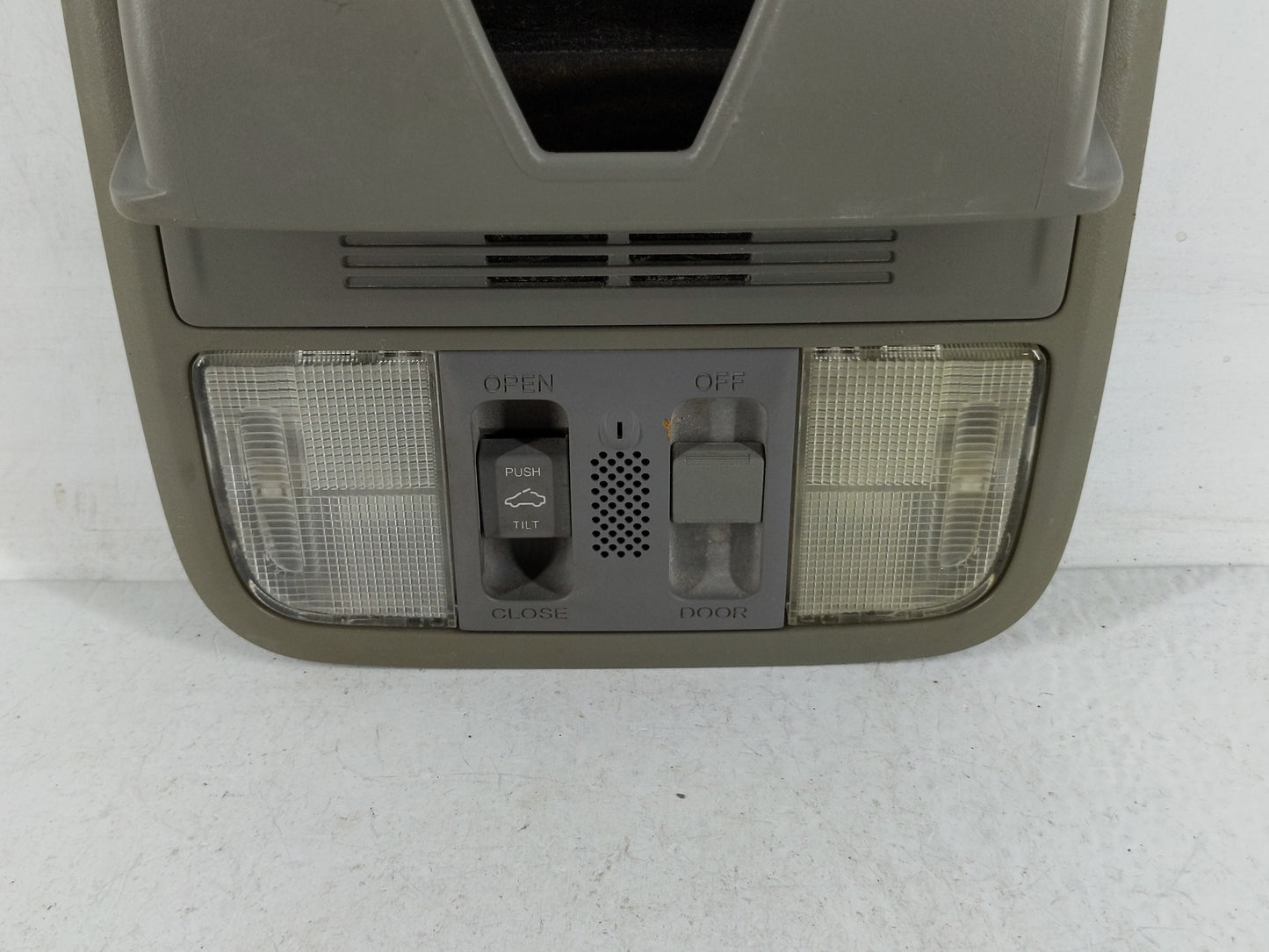 2014 Honda Accord Overhead Roof Console 1168474 - Oemusedautoparts1.com