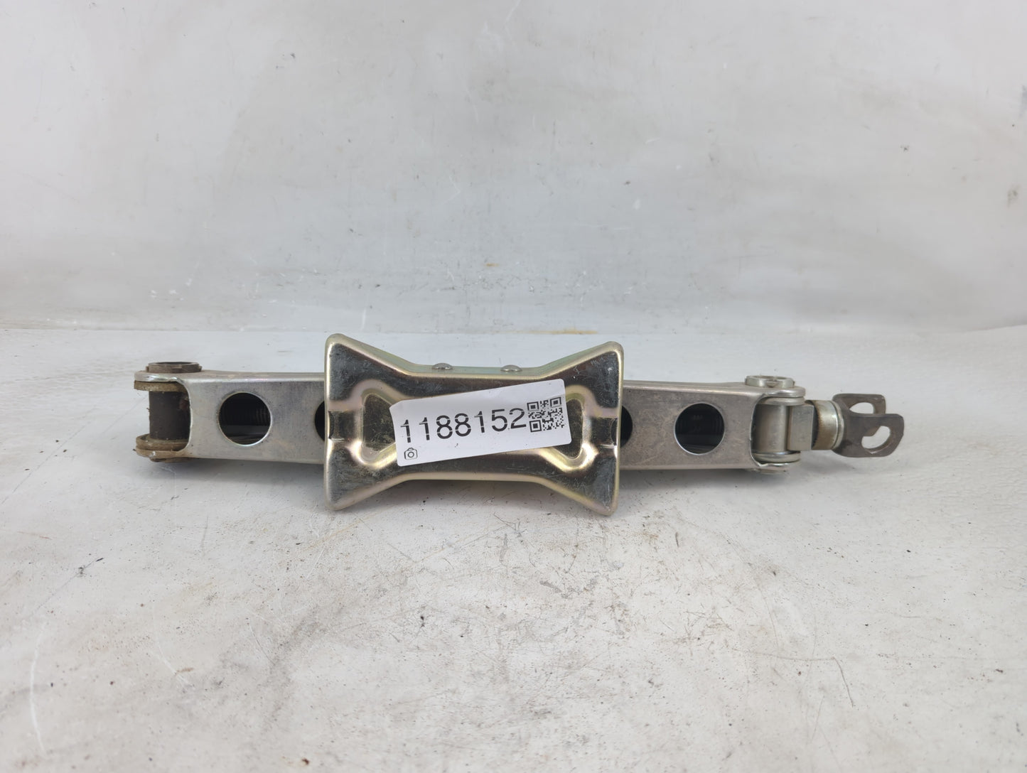 2014 Honda Accord Spare Scissor Car Jack - Oemusedautoparts1.com