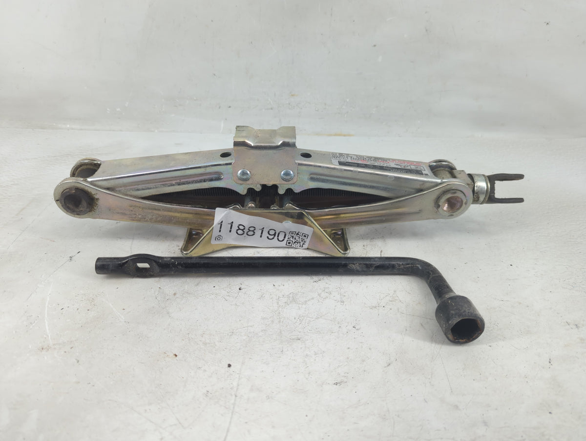 2014 Honda Accord Spare Scissor Car Jack 1188190 - Oemusedautoparts1.com