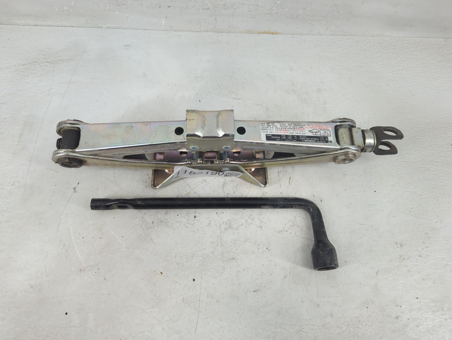 2014 Honda Accord Spare Scissor Car Jack 1188190 - Oemusedautoparts1.com