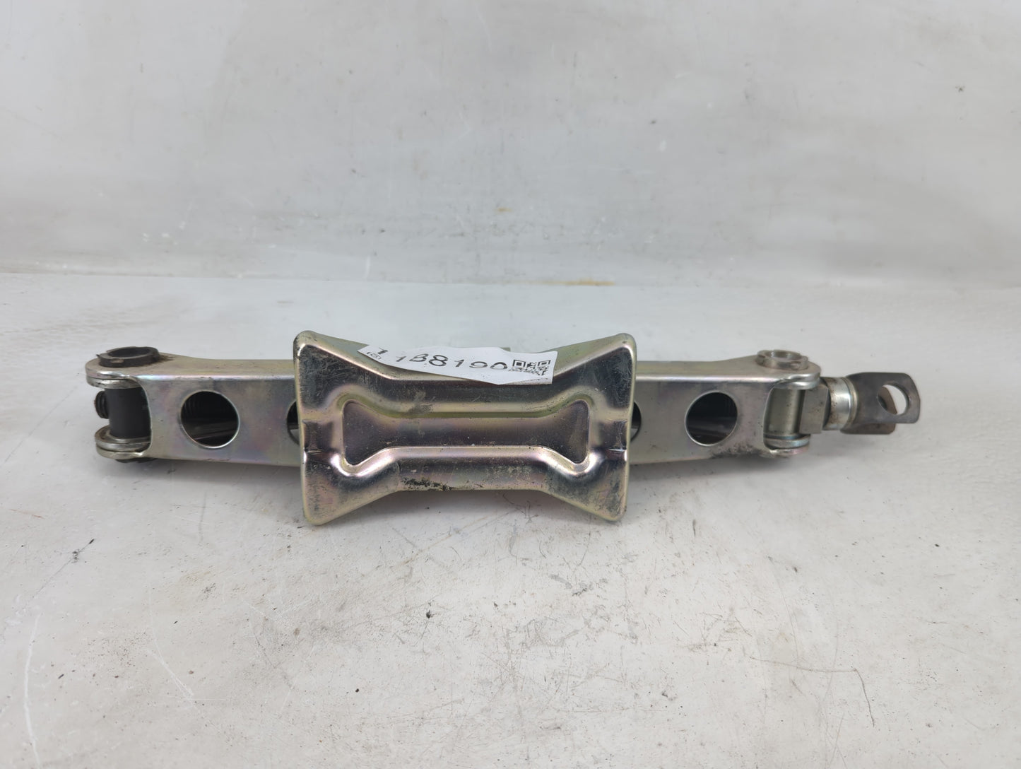 2014 Honda Accord Spare Scissor Car Jack 1188190 - Oemusedautoparts1.com