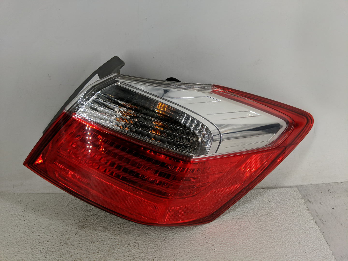 2013-2015 Honda Accord Tail Light Assembly Passenger Right OEM Fits Fits 2013 2014 2015 OEM Used Auto Parts - Oemusedautopar