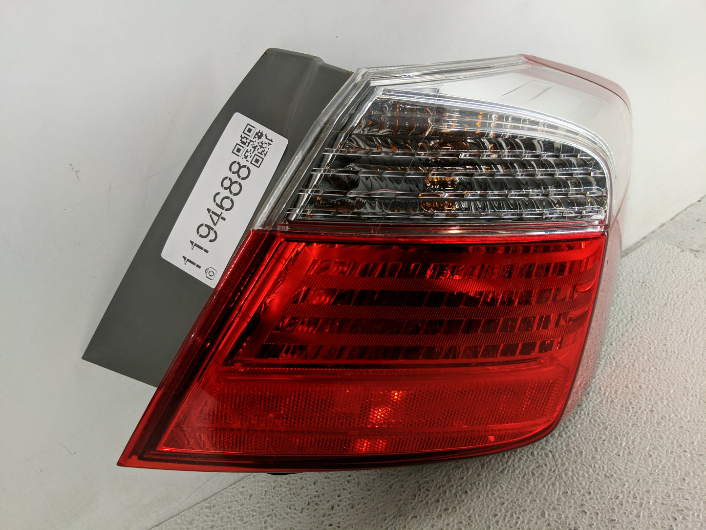 2013-2015 Honda Accord Tail Light Assembly Passenger Right OEM Fits Fits 2013 2014 2015 OEM Used Auto Parts - Oemusedautopar