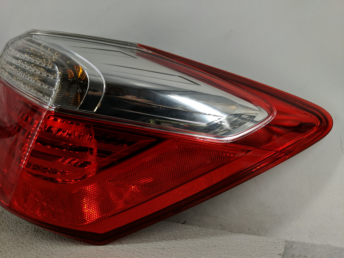 2013-2015 Honda Accord Tail Light Assembly Passenger Right OEM Fits Fits 2013 2014 2015 OEM Used Auto Parts - Oemusedautopar