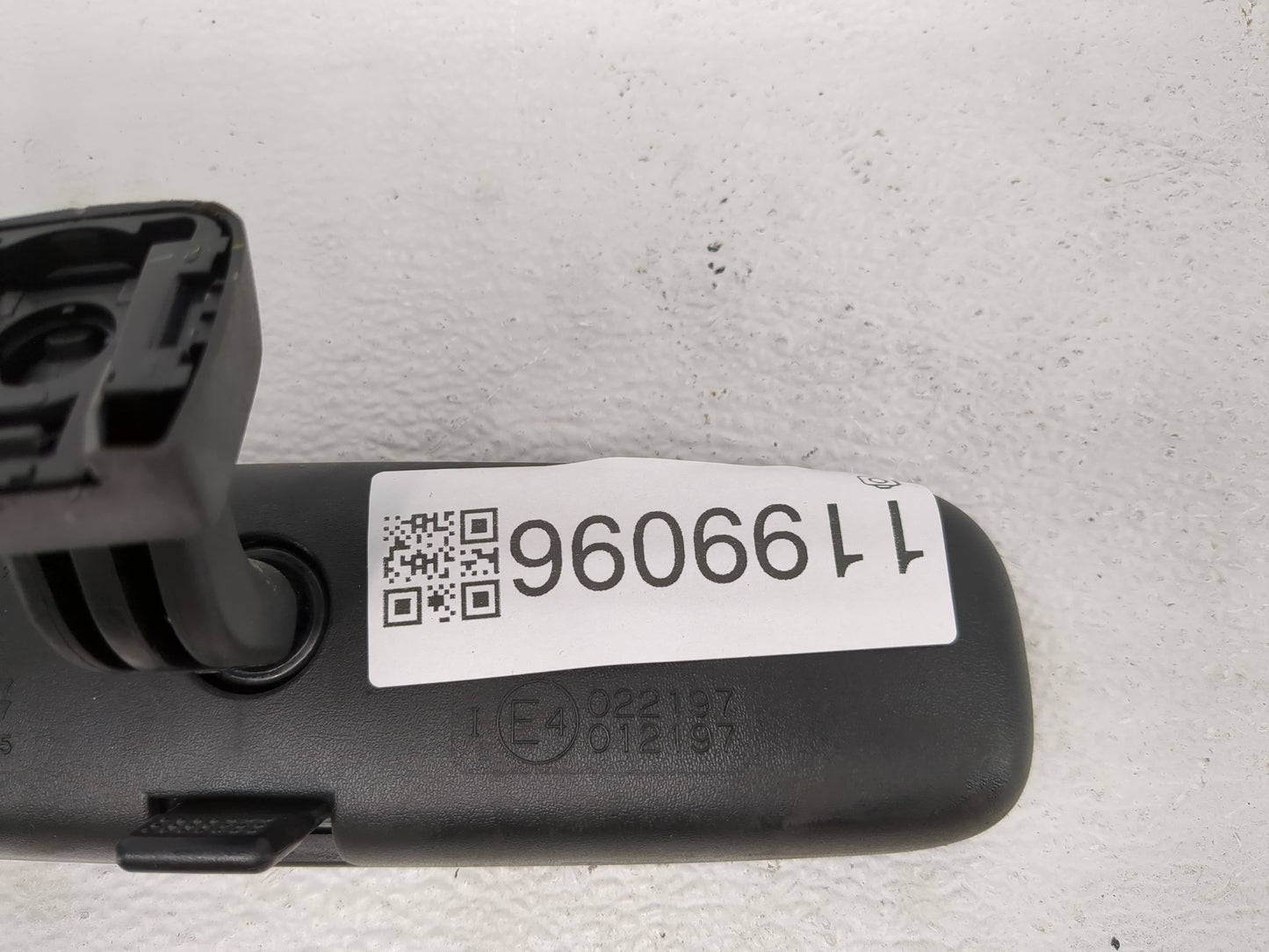 2013-2017 Honda Accord Interior Rear View Mirror Replacement OEM P/N:E4022197 E4012197 Fits OEM Used Auto Parts - Oemusedaut