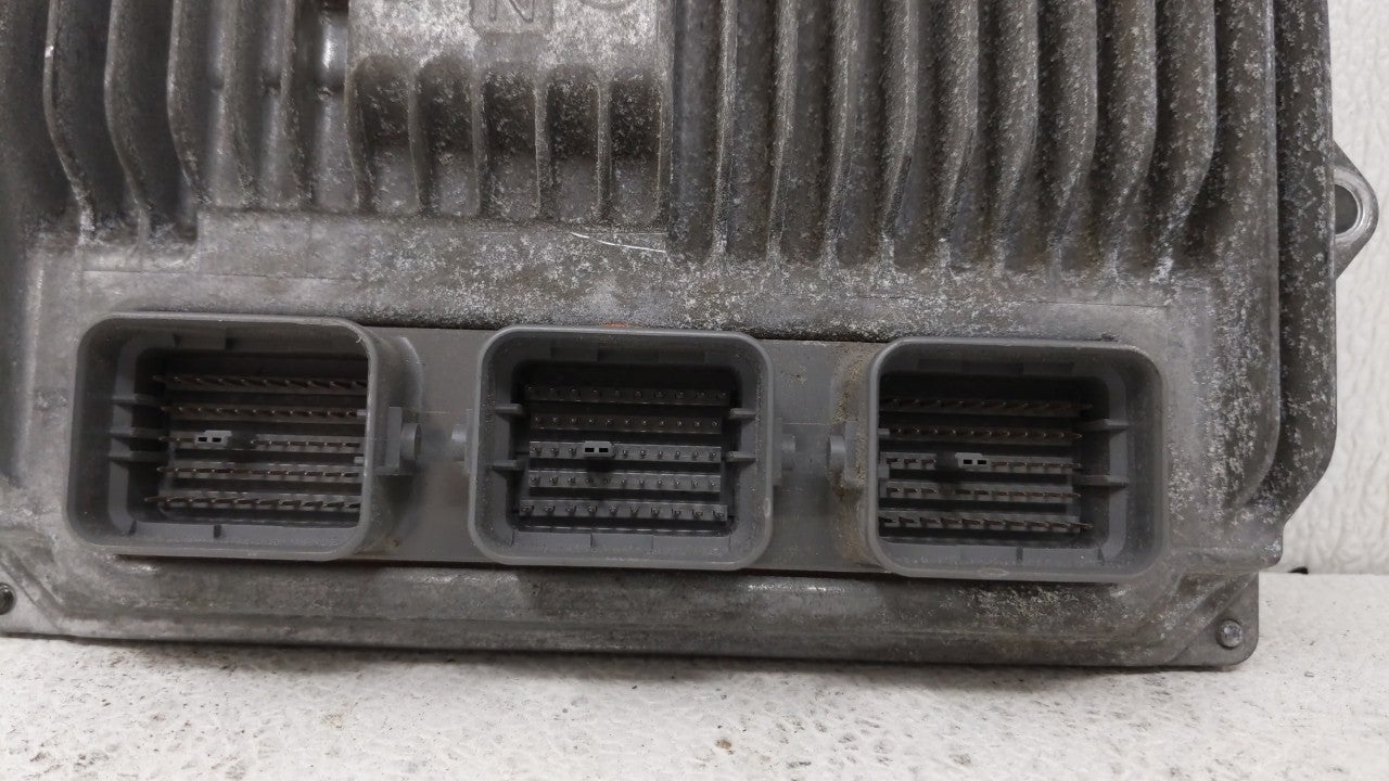 2014 Honda Accord PCM Engine Control Computer ECU ECM PCU OEM P/N:37820-5A2-G61 37820-5A2-B62 Fits OEM Used Auto Parts - Oem