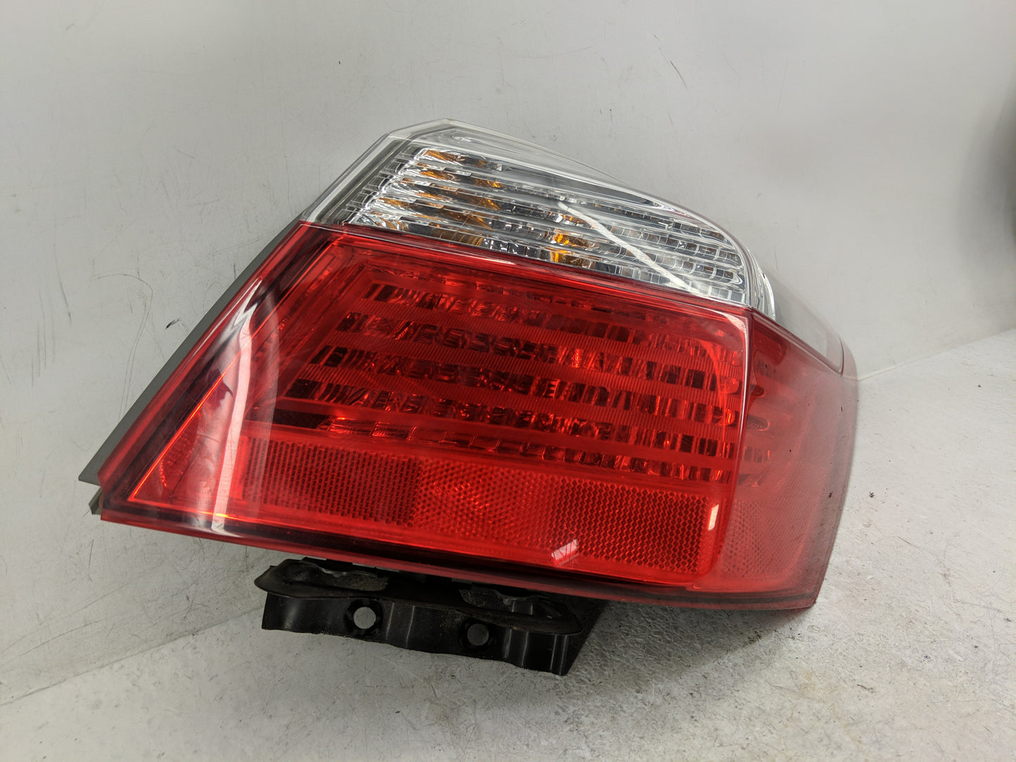 2013-2015 Honda Accord Tail Light Assembly Passenger Right OEM P/N:UM21CY T2AA Fits Fits 2013 2014 2015 OEM Used Auto Parts 