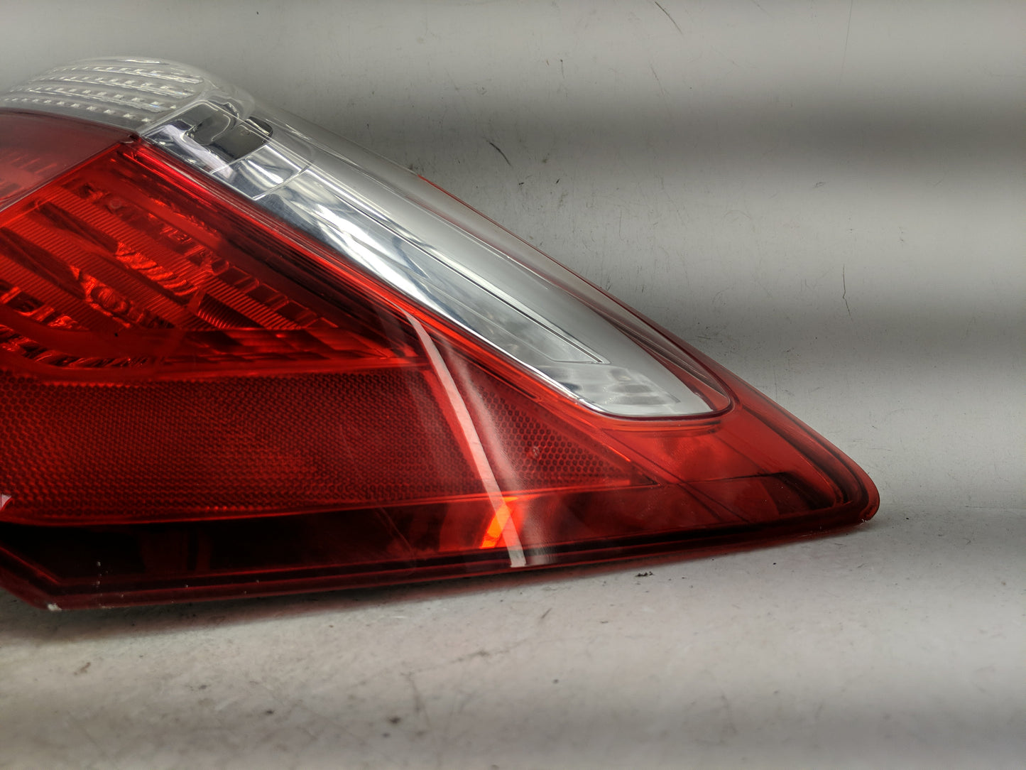 2013-2015 Honda Accord Tail Light Assembly Passenger Right OEM P/N:UM21CY T2AA Fits Fits 2013 2014 2015 OEM Used Auto Parts 