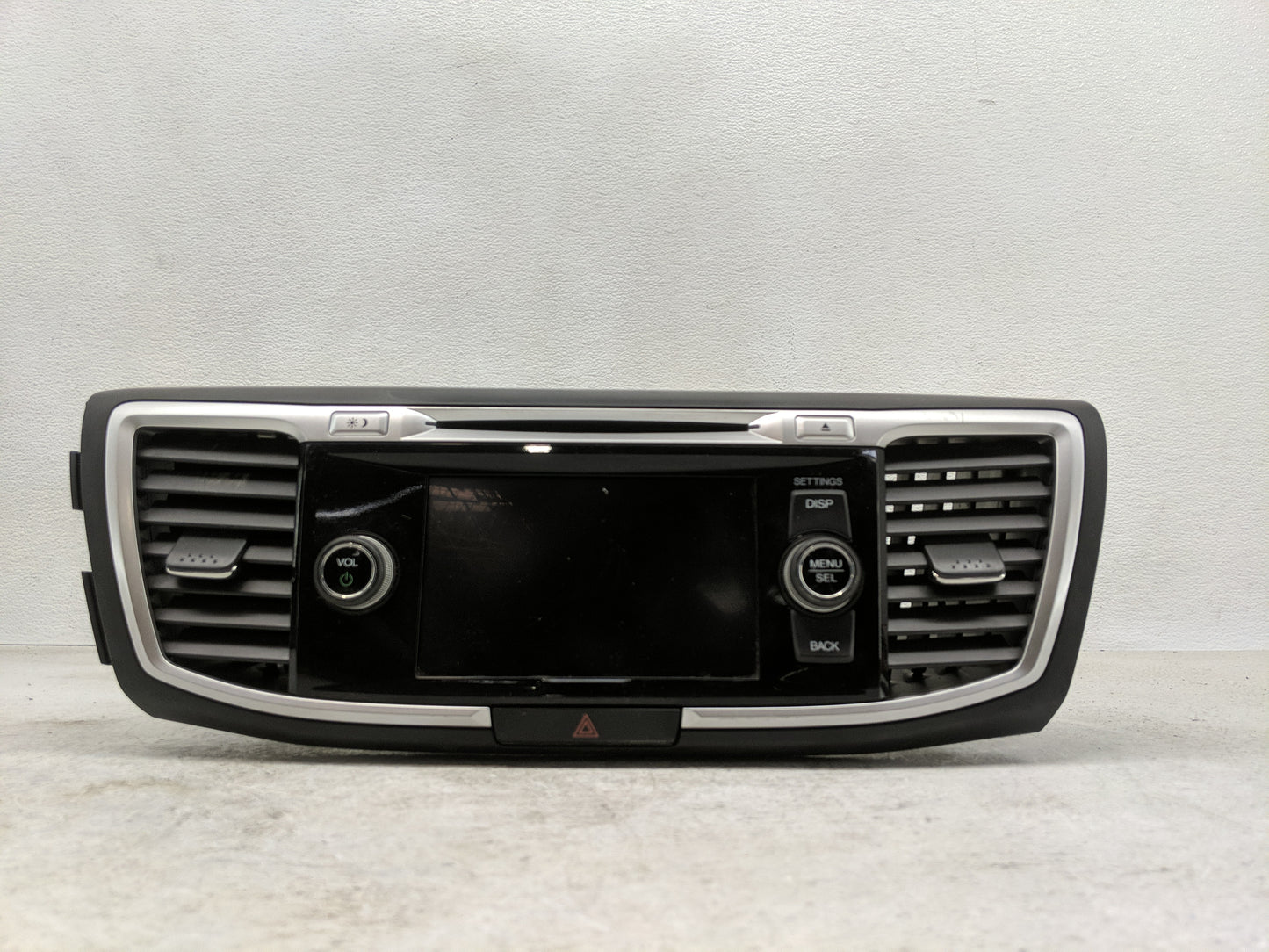 2014 Honda Accord Radio AM FM Cd Player Receiver Replacement P/N:39101-T3W-A820-M1 Fits OEM Used Auto Parts - Oemusedautopar