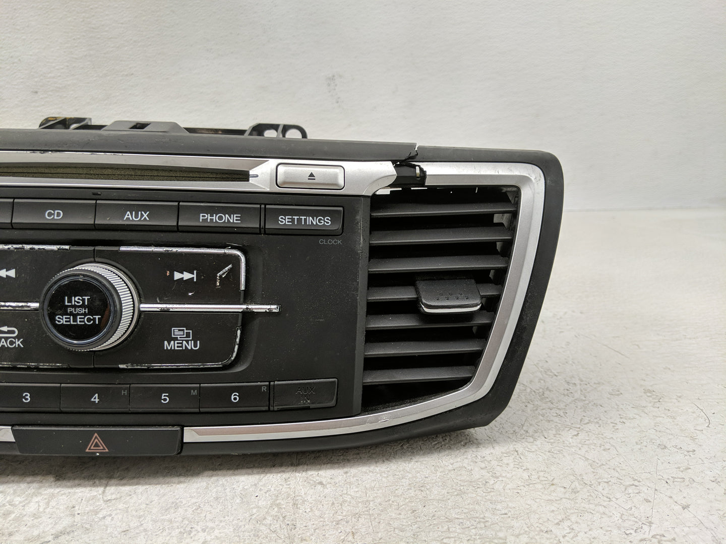 2013-2015 Honda Accord Radio AM FM Cd Player Receiver Replacement P/N:39100-T2A-A320 Fits Fits 2013 2014 2015 OEM Used Auto 