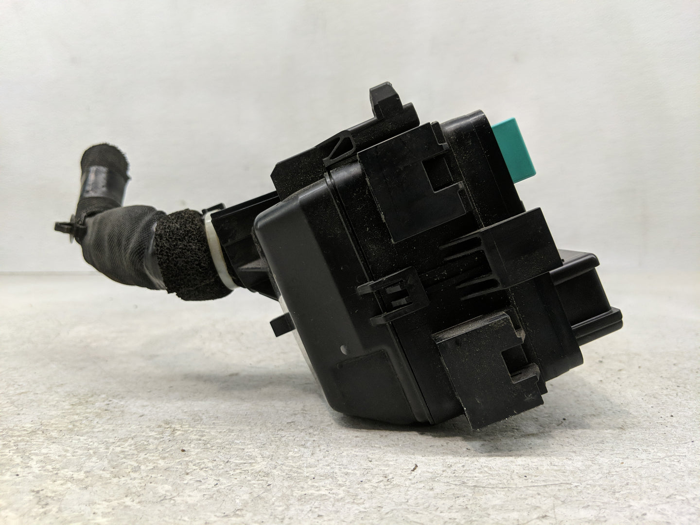 2013-2017 Honda Accord Fusebox Fuse Box Panel Relay Module Fits Fits 2013 2014 2015 2016 2017 OEM Used Auto Parts - Oemuseda