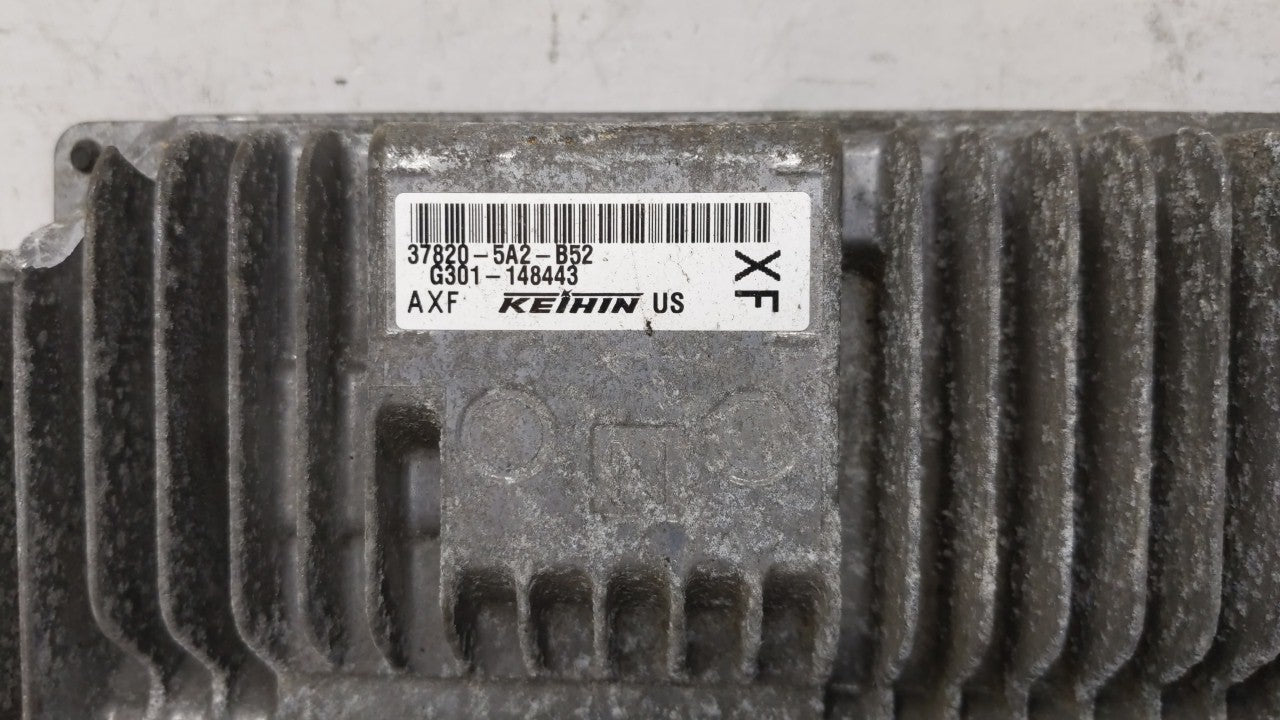 2014 Honda Accord PCM Engine Control Computer ECU ECM PCU OEM P/N:37820-5A2-B51 37820-5A2-B52 Fits OEM Used Auto Parts - Oem