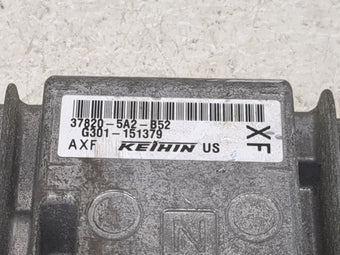 compare product 2014 Honda Accord PCM Engine Control Computer ECU ECM PCU OEM P/N:37820-5A2-B51 37820-5A2-B52 Fits OEM Used Auto Parts