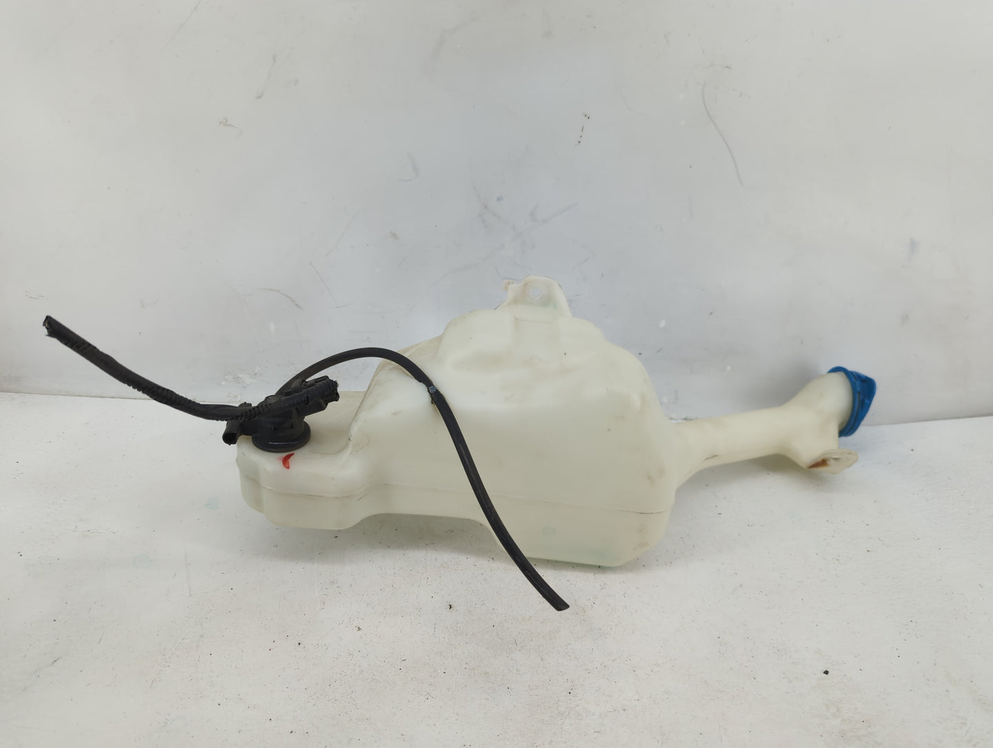 2013-2017 Honda Accord Windshield Washer Fluid Reservoir Bottle Oem - Oemusedautoparts1.com