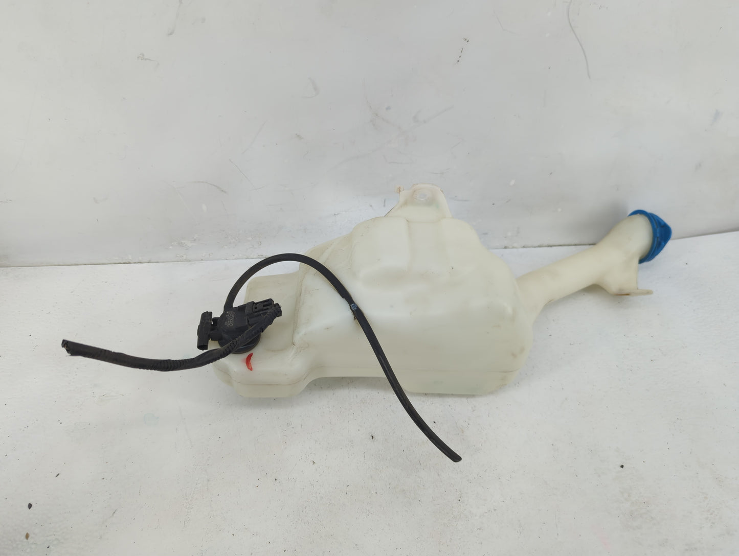 2013-2017 Honda Accord Windshield Washer Fluid Reservoir Bottle Oem - Oemusedautoparts1.com