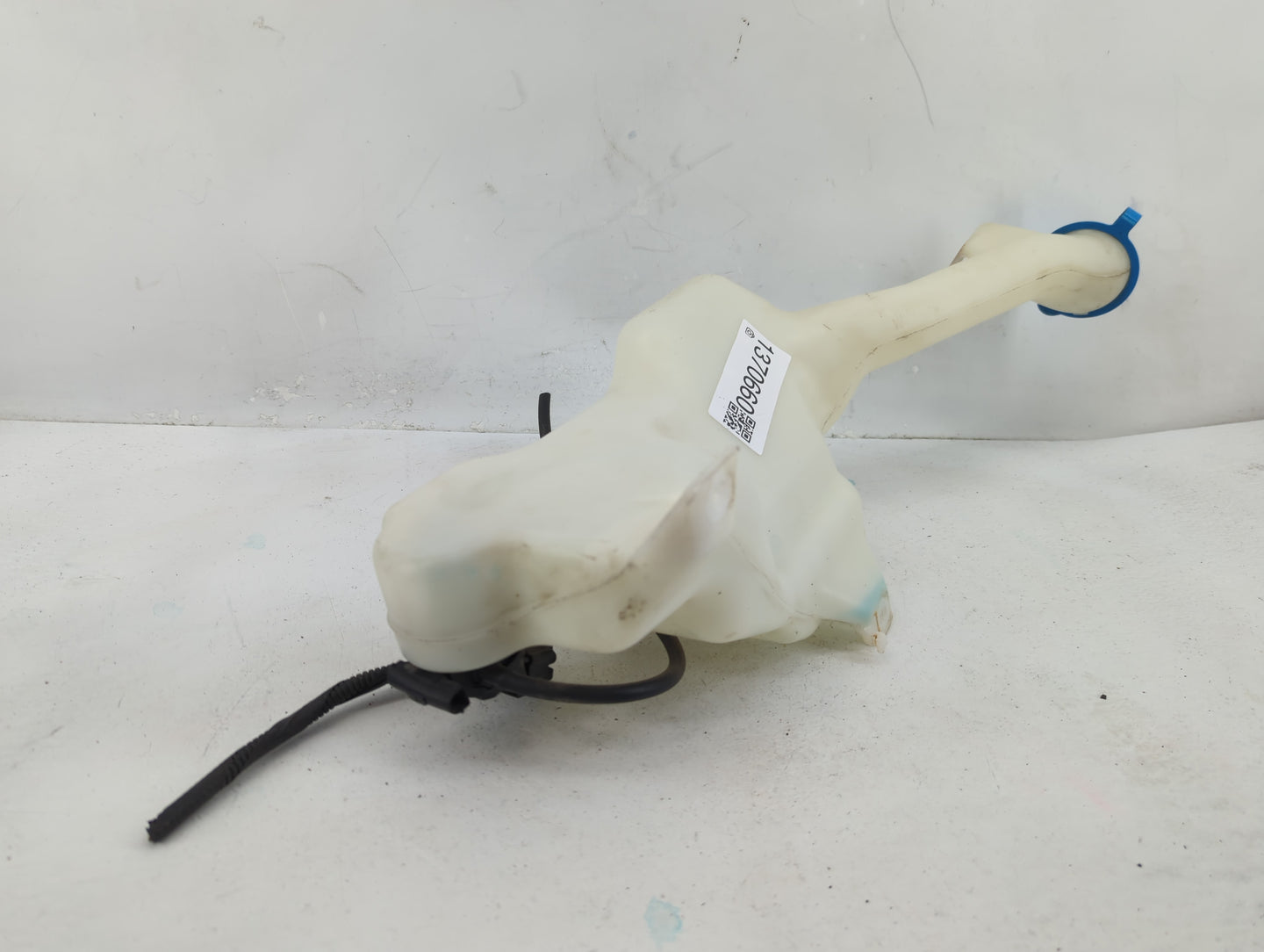 2013-2017 Honda Accord Windshield Washer Fluid Reservoir Bottle Oem - Oemusedautoparts1.com
