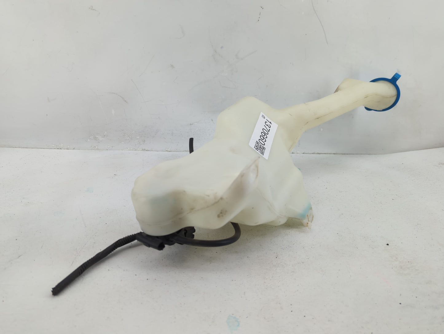 2013-2017 Honda Accord Windshield Washer Fluid Reservoir Bottle Oem - Oemusedautoparts1.com