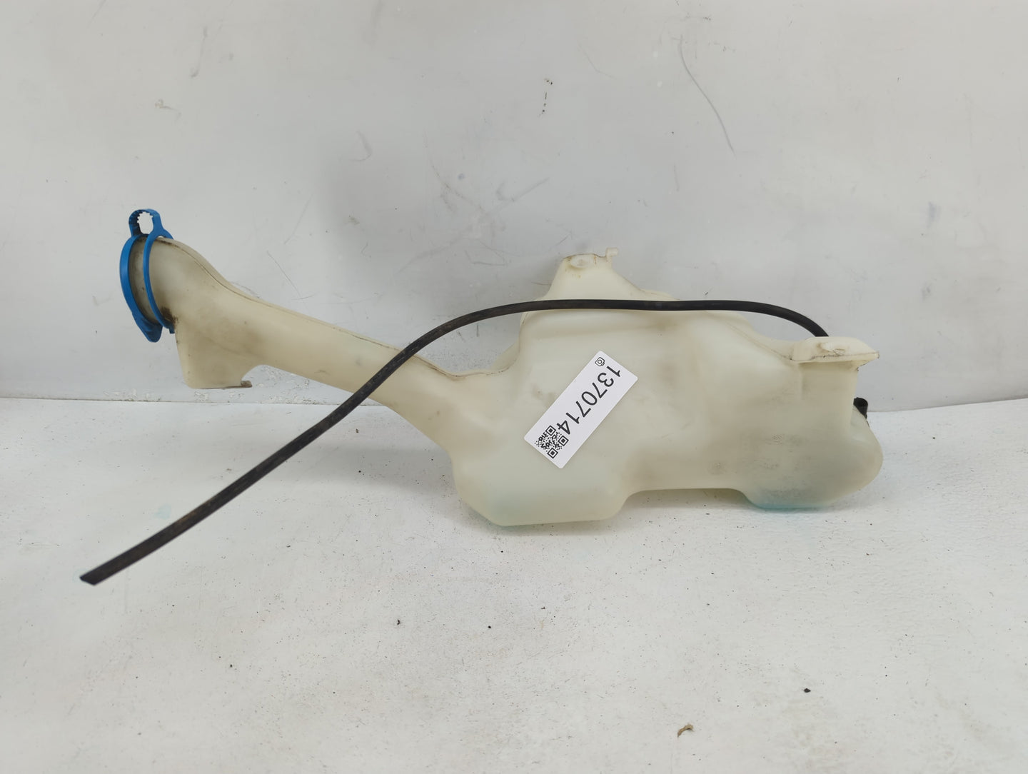 2013-2017 Honda Accord Windshield Washer Fluid Reservoir Bottle Oem - Oemusedautoparts1.com