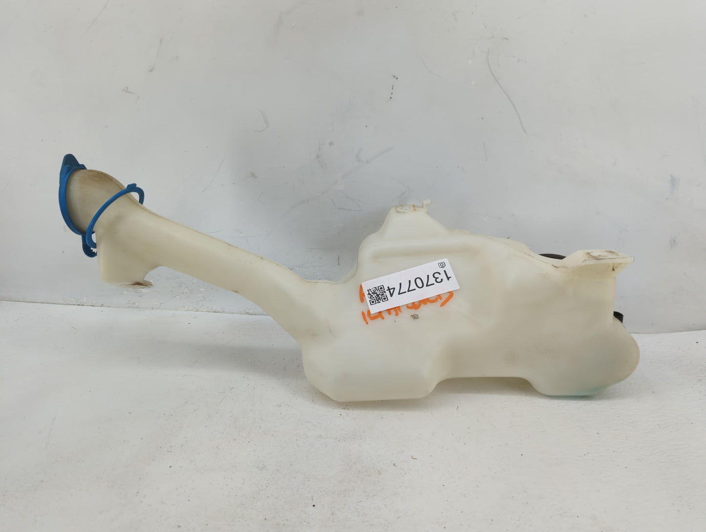 2013-2017 Honda Accord Windshield Washer Fluid Reservoir Bottle Oem - Oemusedautoparts1.com