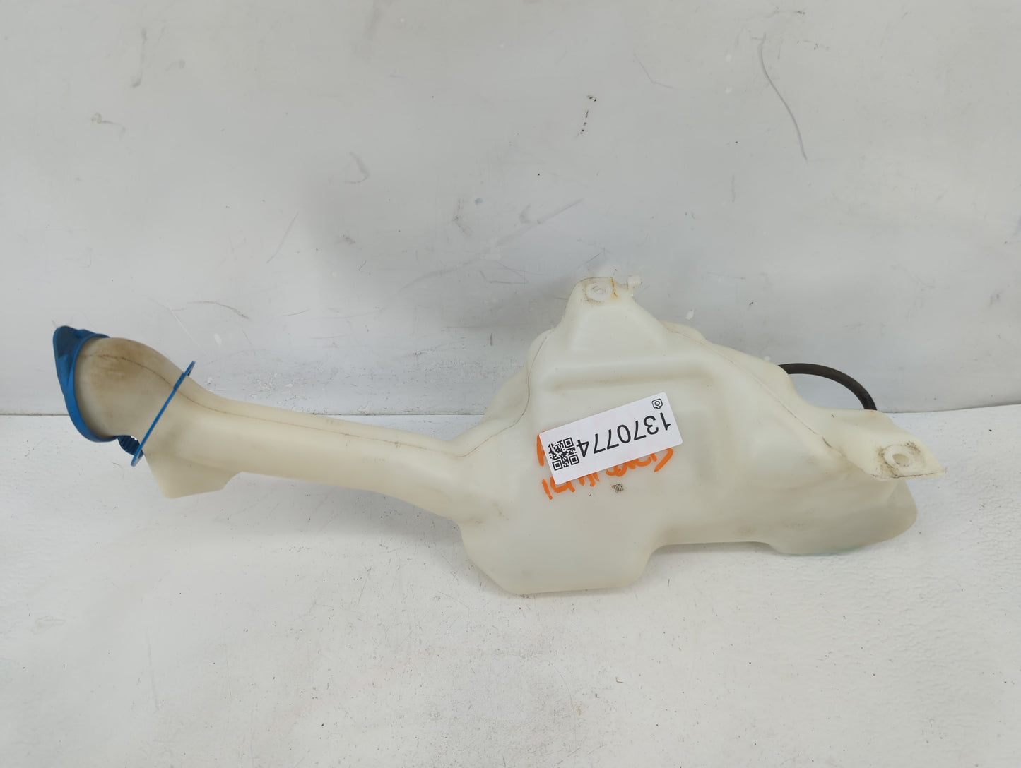 2013-2017 Honda Accord Windshield Washer Fluid Reservoir Bottle Oem - Oemusedautoparts1.com