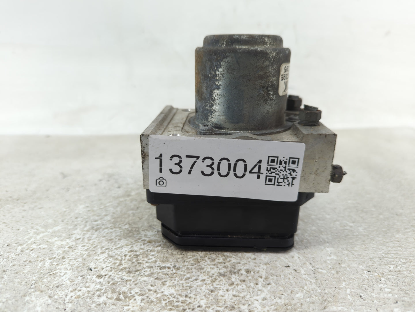 2014 Honda Accord ABS Pump Control Module Replacement P/N:57110-T2F-L02 Fits OEM Used Auto Parts - Oemusedautoparts1.com