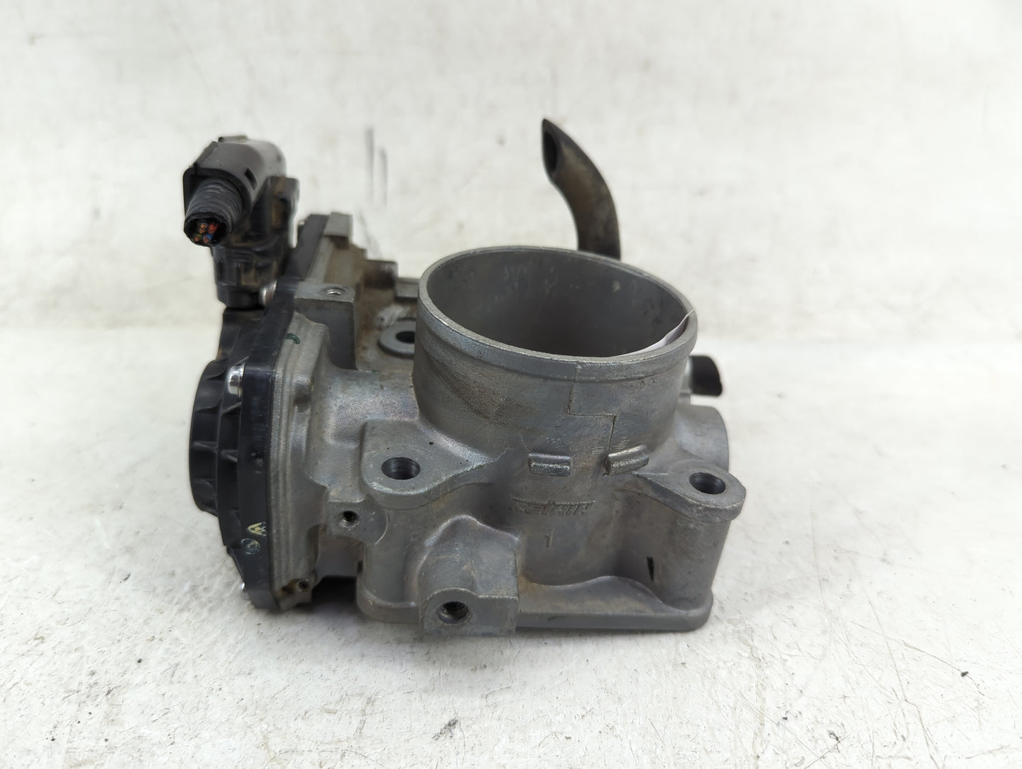 2013-2017 Honda Accord Throttle Body P/N:GMF4A Fits Fits 2013 2014 2015 2016 2017 2018 2019 2020 2021 2022 OEM Used Auto Par