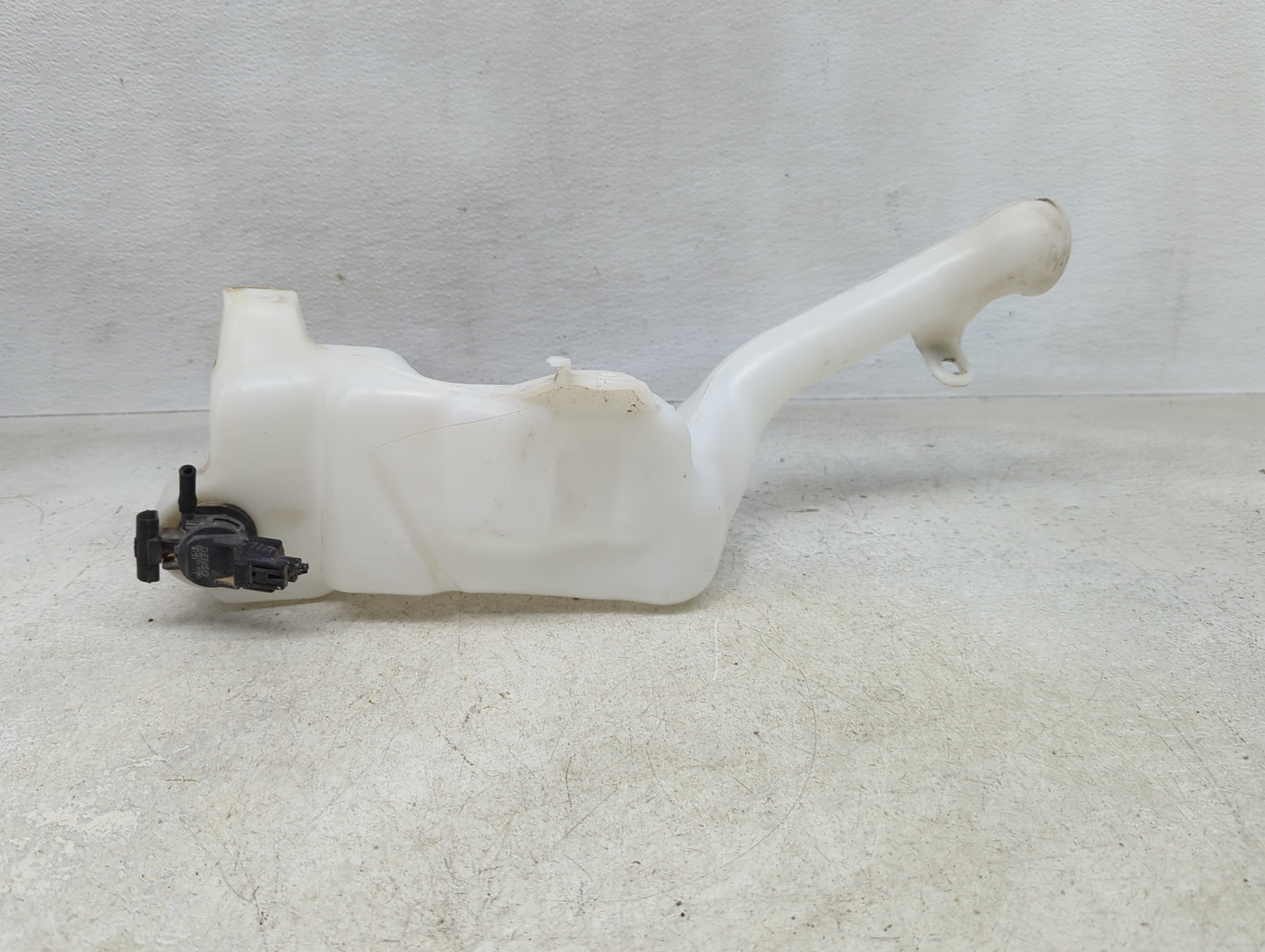 2013-2017 Honda Accord Windshield Washer Fluid Reservoir Bottle Oem - Oemusedautoparts1.com