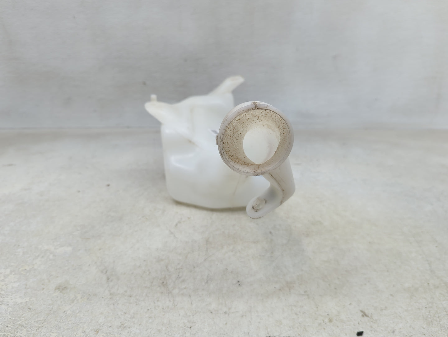 2013-2017 Honda Accord Windshield Washer Fluid Reservoir Bottle Oem - Oemusedautoparts1.com