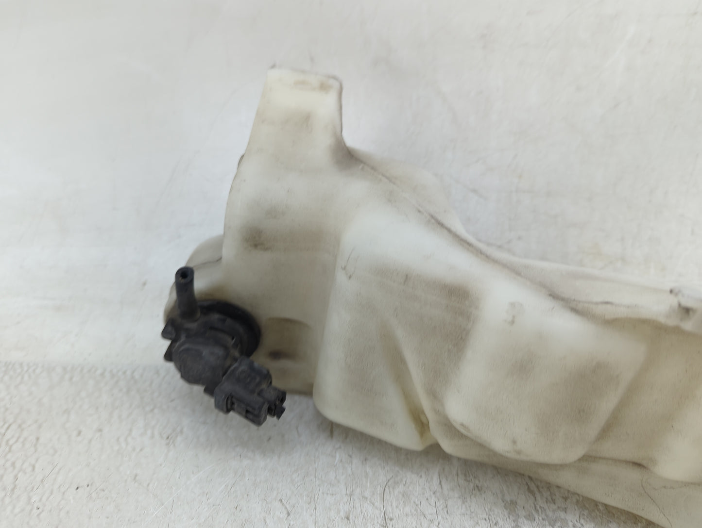 2013-2017 Honda Accord Windshield Washer Fluid Reservoir Bottle Oem - Oemusedautoparts1.com