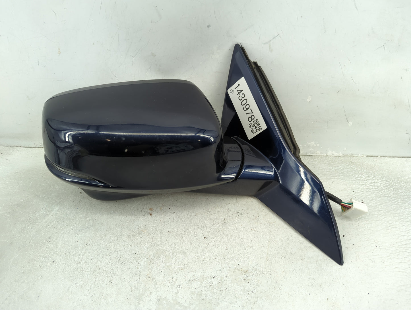 2013-2017 Honda Accord Passenger Side View Mirror - Right Door Mirror OEM Used - Oemusedautoparts1.com