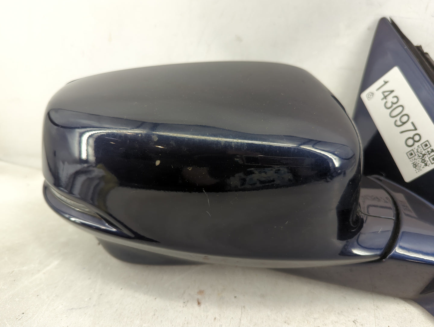 2013-2017 Honda Accord Passenger Side View Mirror - Right Door Mirror OEM Used - Oemusedautoparts1.com