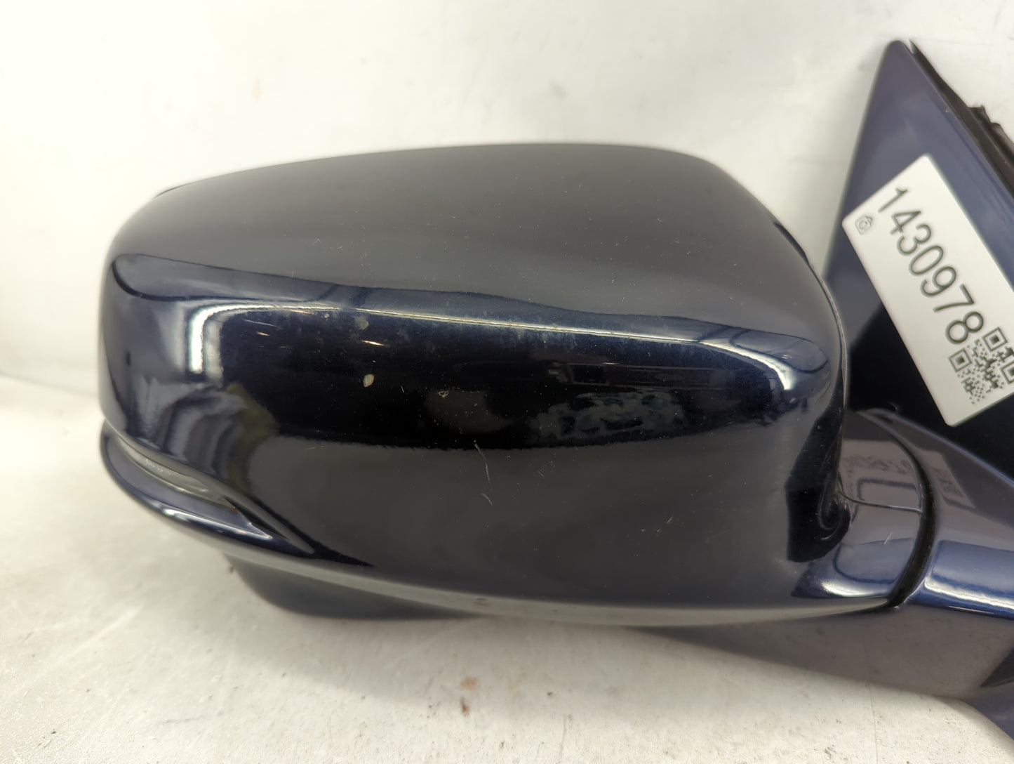 2013-2017 Honda Accord Passenger Side View Mirror - Right Door Mirror OEM Used - Oemusedautoparts1.com