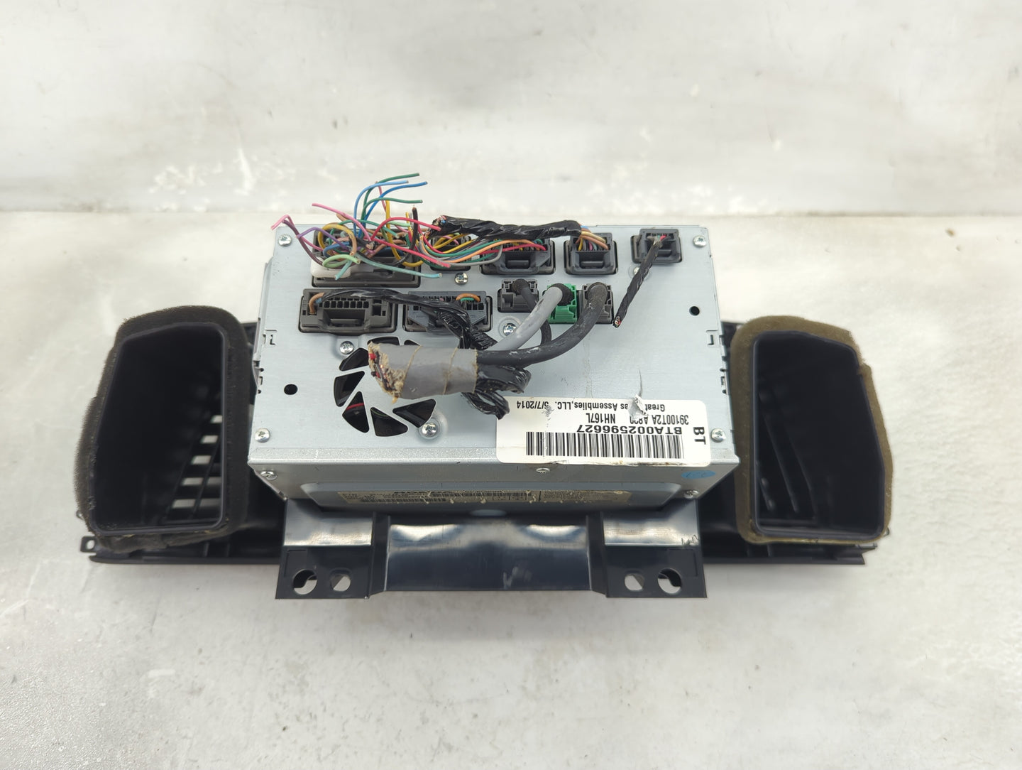 2013-2015 Honda Accord Radio AM FM Cd Player Receiver Replacement P/N:39101-T2A-A830-M1 MF834A0 Fits Fits 2013 2014 2015 OEM