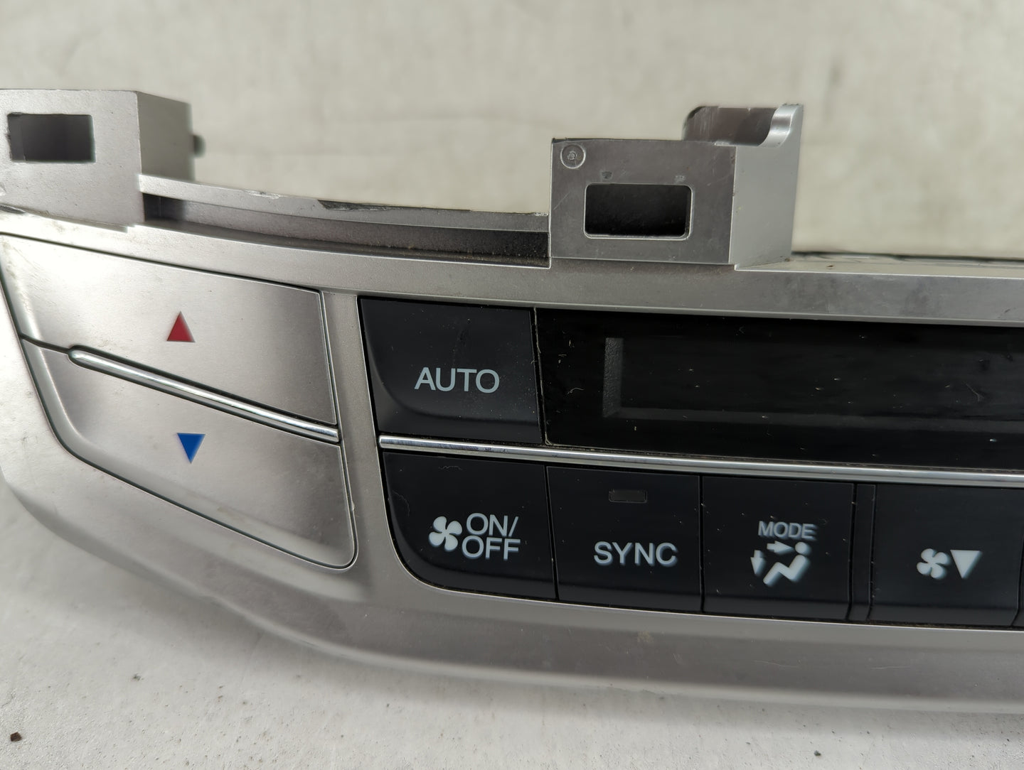 2013-2015 Honda Accord Climate Control Module Temperature AC/Heater Replacement Fits Fits 2013 2014 2015 OEM Used Auto Parts