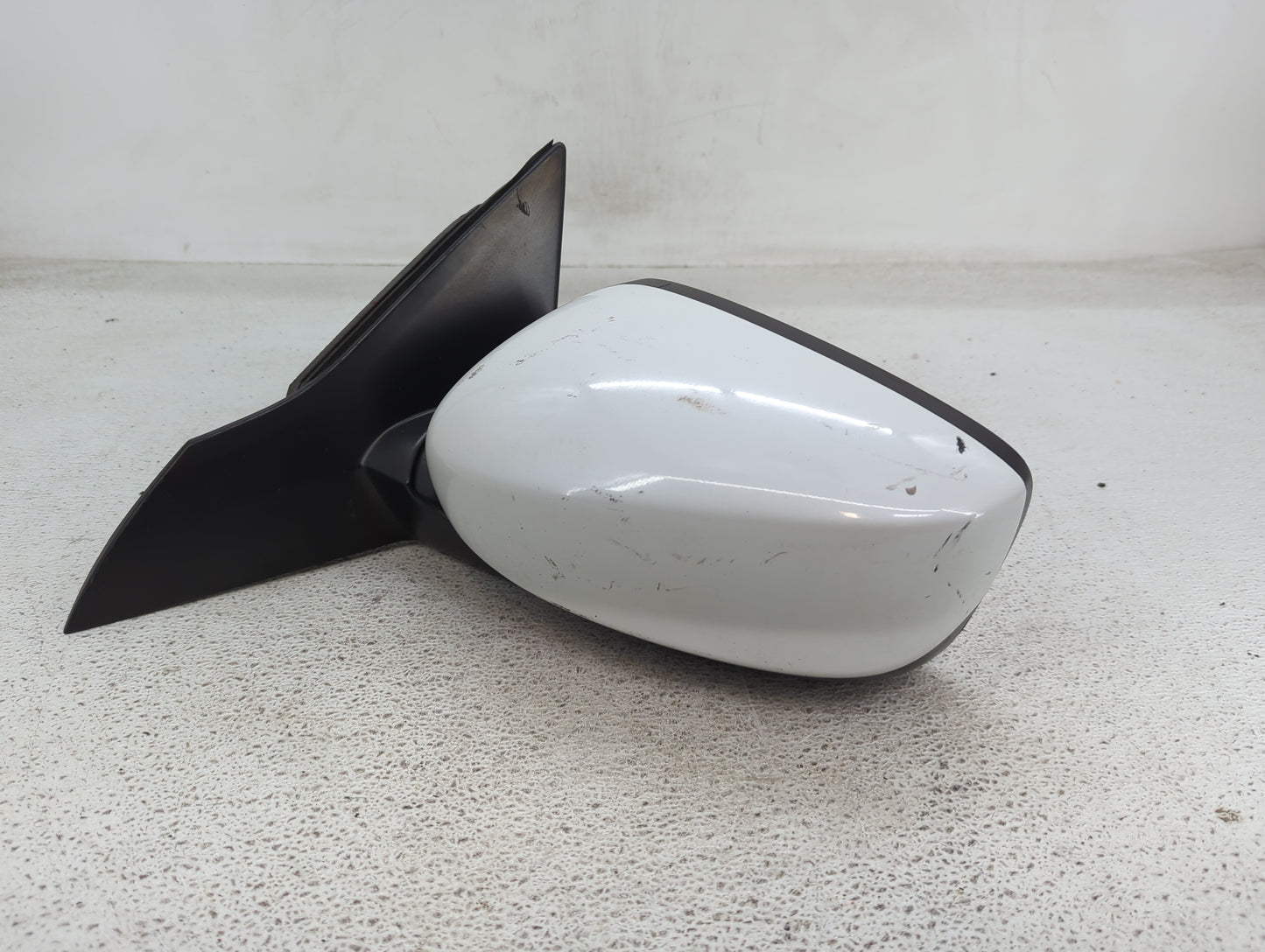 2013-2017 Honda Accord Driver Side View Mirror - Left Door Mirror OEM Used - Oemusedautoparts1.com