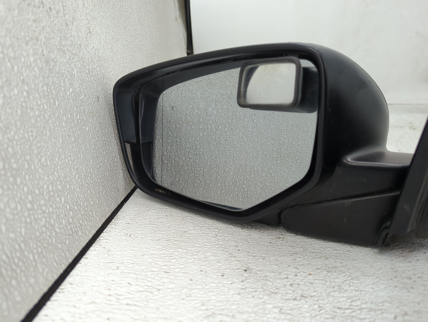 2013-2017 Honda Accord Driver Side View Mirror - Left Door Mirror OEM Used - Oemusedautoparts1.com