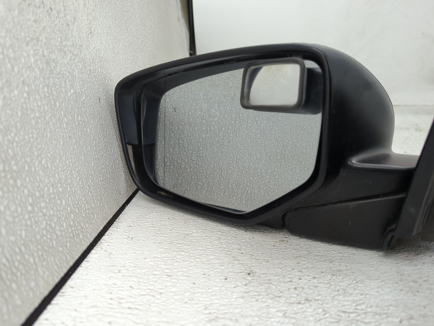 2013-2017 Honda Accord Driver Side View Mirror - Left Door Mirror OEM Used - Oemusedautoparts1.com