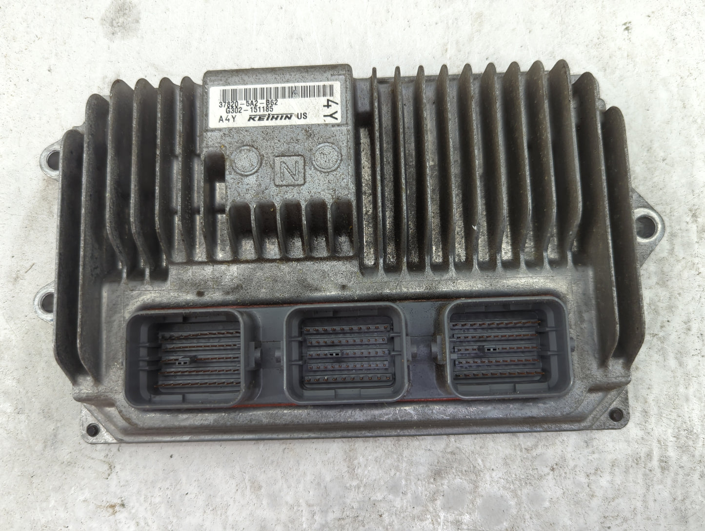 2014 Honda Accord PCM Engine Control Computer ECU ECM PCU OEM P/N:37820-5A2-B62 G302-151185 Fits OEM Used Auto Parts - Oemus