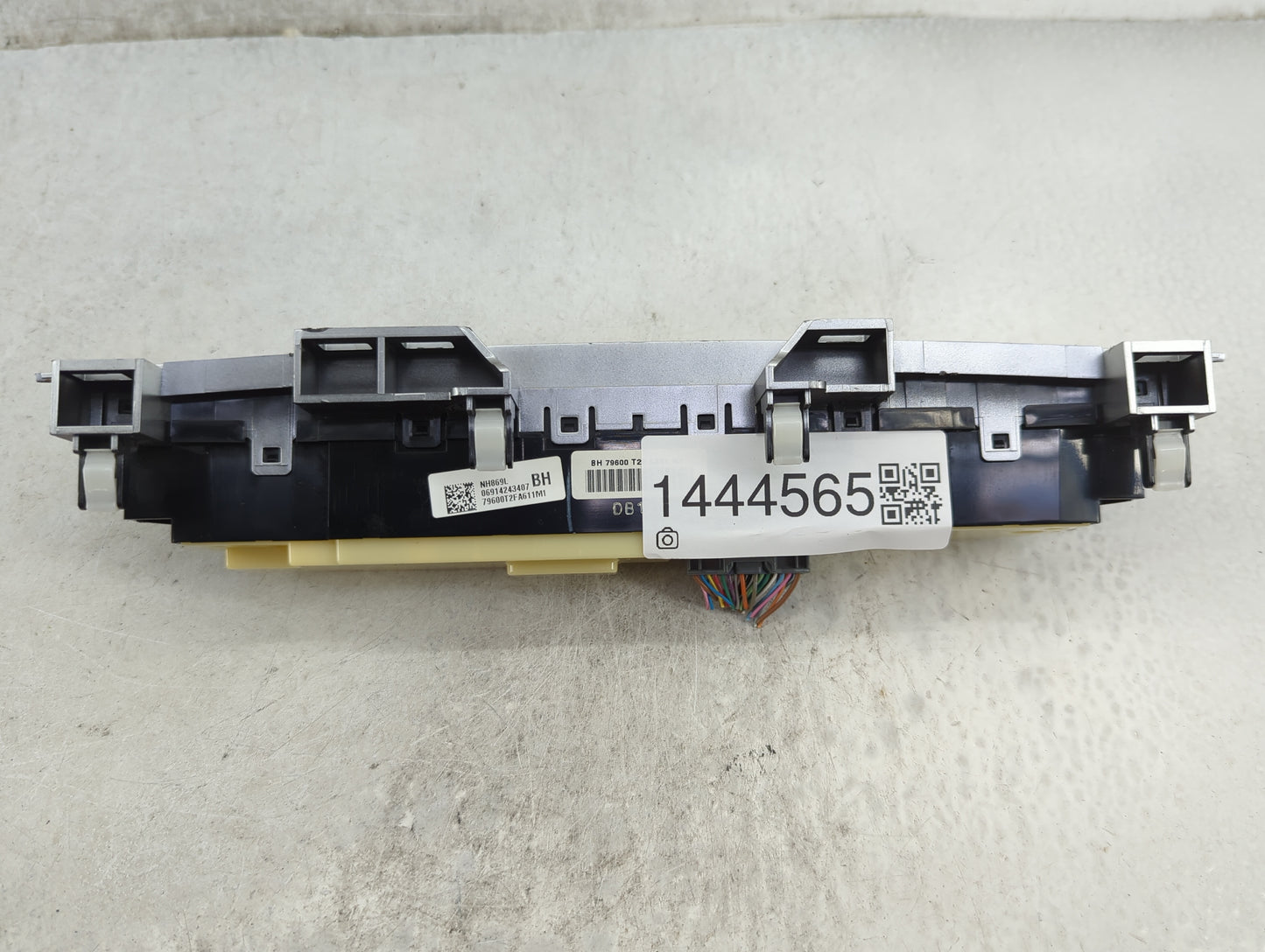 2013-2015 Honda Accord Climate Control Module Temperature AC/Heater Replacement P/N:79600T2FA611M1 Fits Fits 2013 2014 2015 