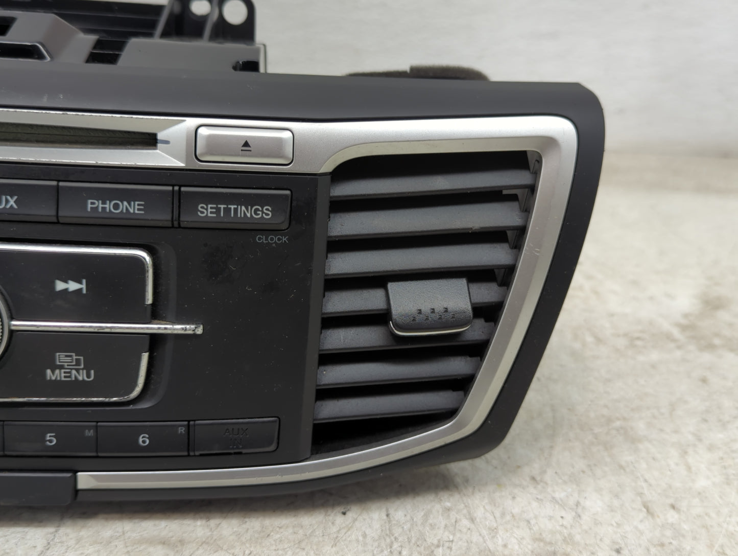 2013-2015 Honda Accord Radio AM FM Cd Player Receiver Replacement P/N:39100-T2A-A320 Fits Fits 2013 2014 2015 OEM Used Auto 