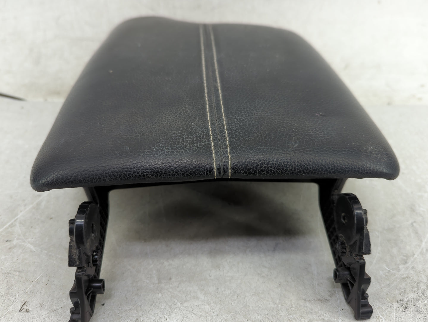 2014 Honda Accord Center Console Armrest Cover Lid Fits OEM Used Auto Parts - Oemusedautoparts1.com