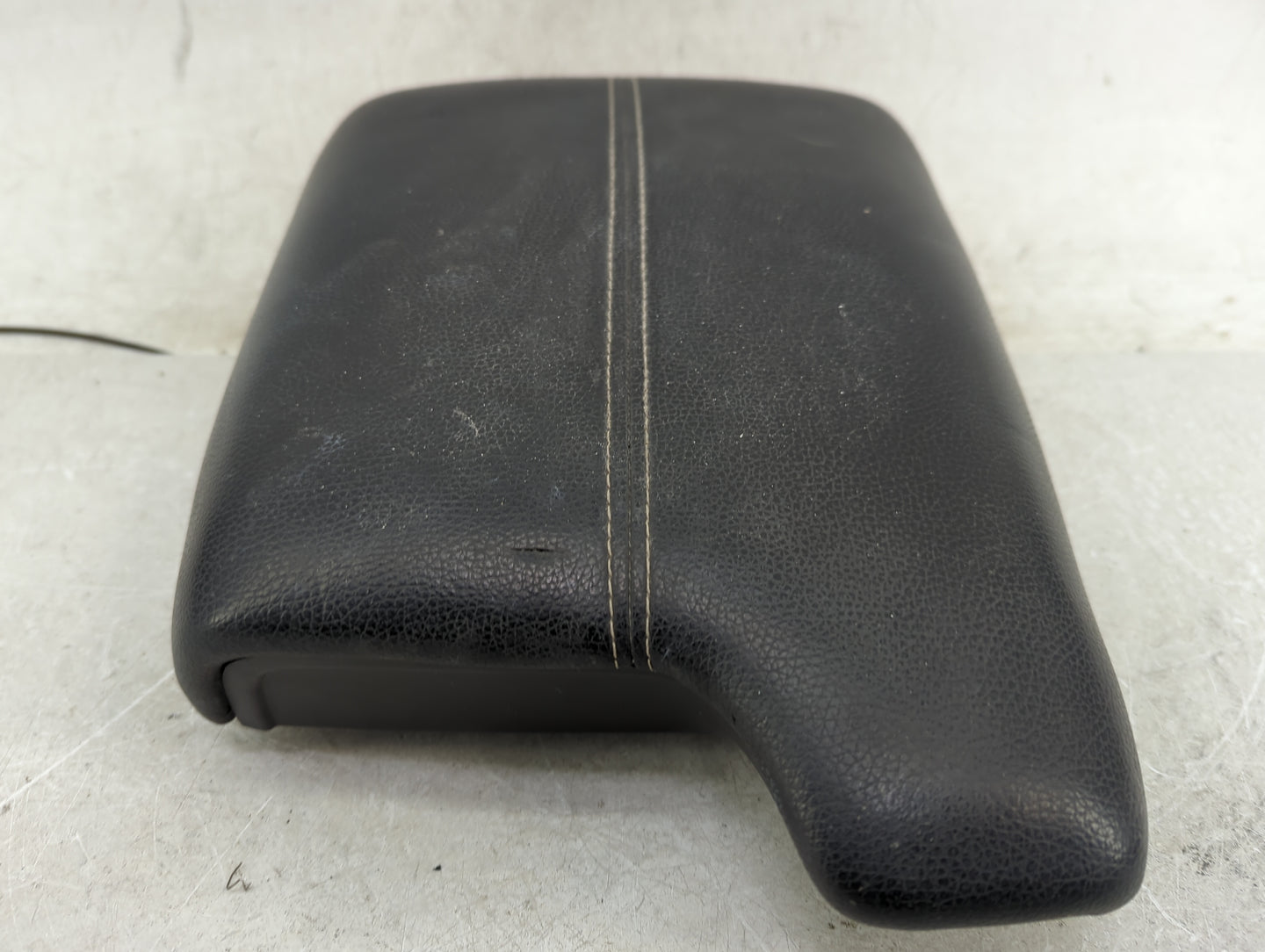 2014 Honda Accord Center Console Armrest Cover Lid Fits OEM Used Auto Parts - Oemusedautoparts1.com