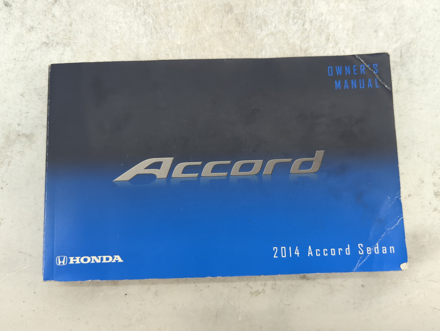 2014 Honda Accord Owners Manual Book Guide P/N:31T2A610 00X31-T2A-6100 OEM Used Auto Parts - Oemusedautoparts1.com