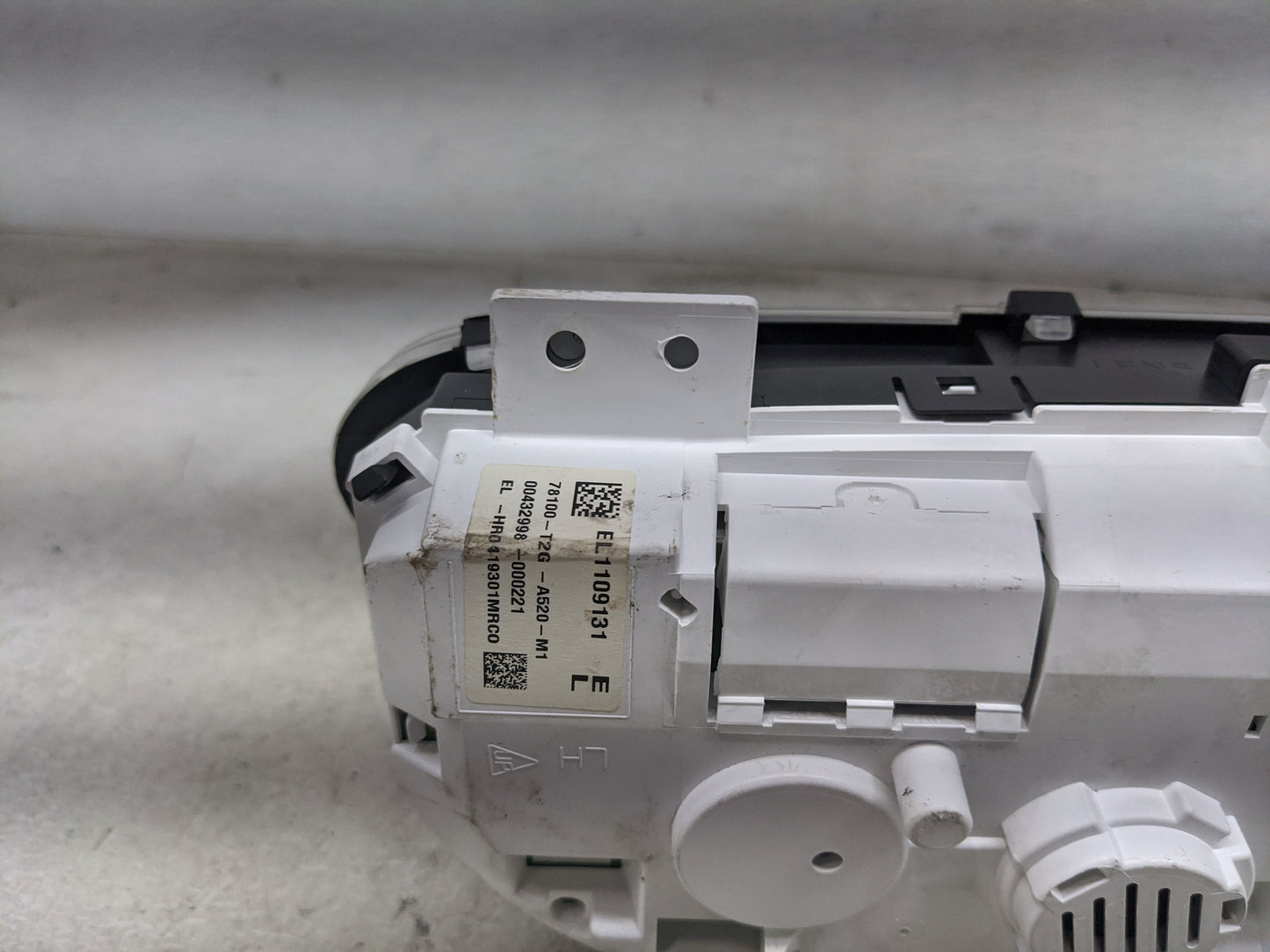 2013-2017 Honda Accord Instrument Cluster Speedometer Gauges P/N:78100-T2G-A520-M1 EL1109131 Miles:98K Fits OEM Used Auto Pa