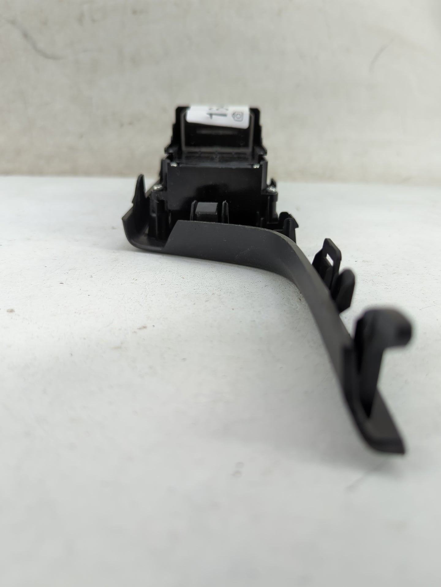 2013-2017 Honda Accord Master Power Window Switch Replacement Driver Side Left P/N:Y100004PS3 35760-T2A-A010-M1 Fits OEM Use
