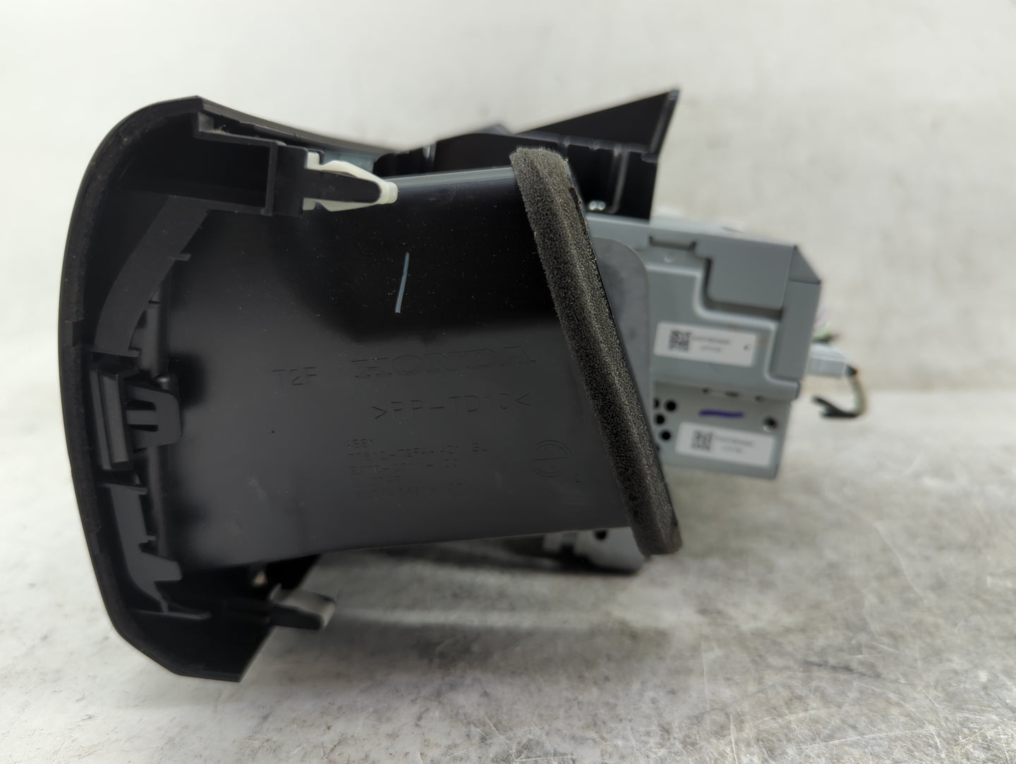 2013-2015 Honda Accord Radio AM FM Cd Player Receiver Replacement P/N:DEH-3138 NEPI090357US, AJDK070 Fits Fits 2013 2014 201