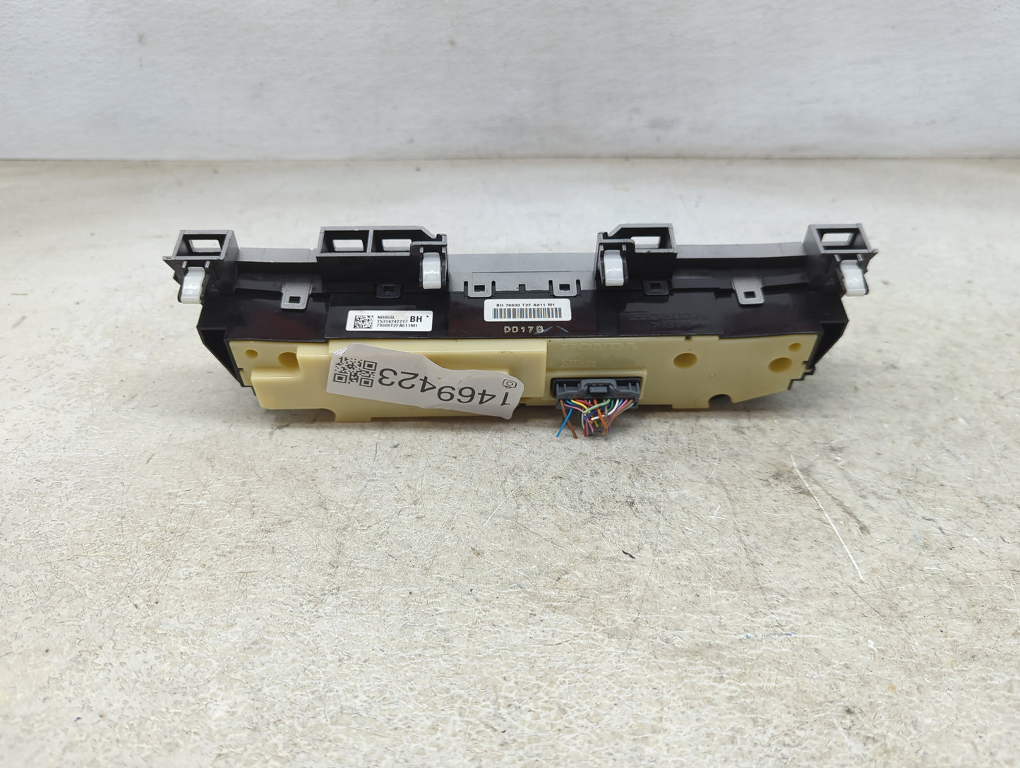 2013-2015 Honda Accord Climate Control Module Temperature AC/Heater Replacement P/N:79600T2FA611M1 Fits Fits 2013 2014 2015 