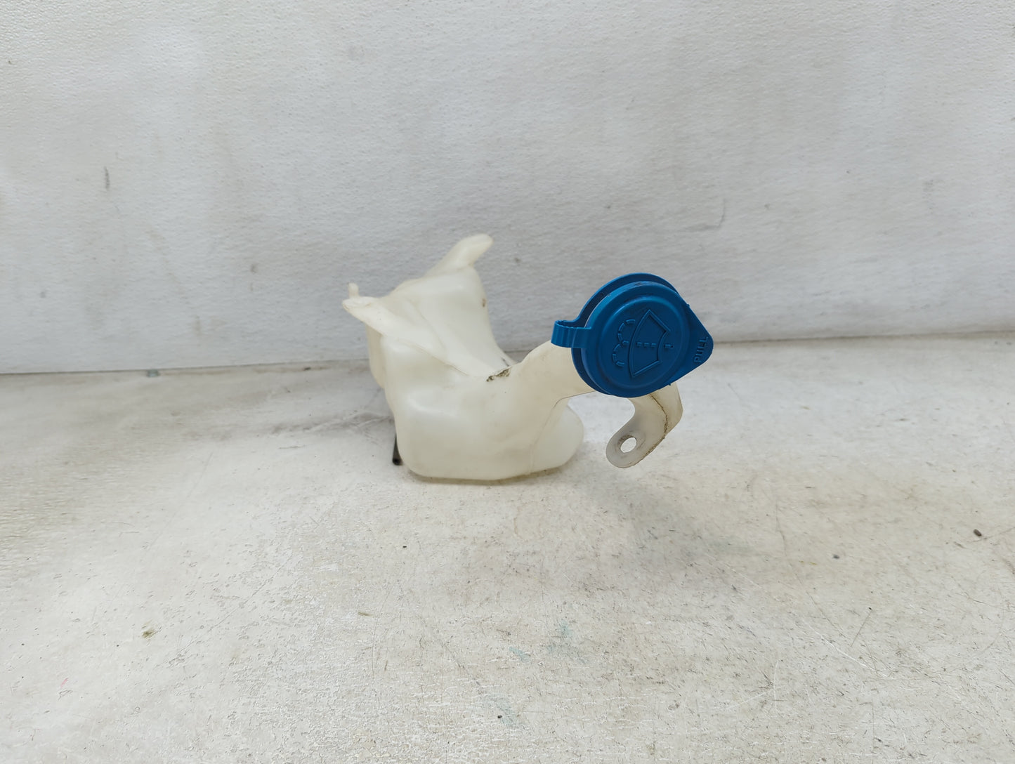 2013-2017 Honda Accord Windshield Washer Fluid Reservoir Bottle Oem 1474077 - Oemusedautoparts1.com