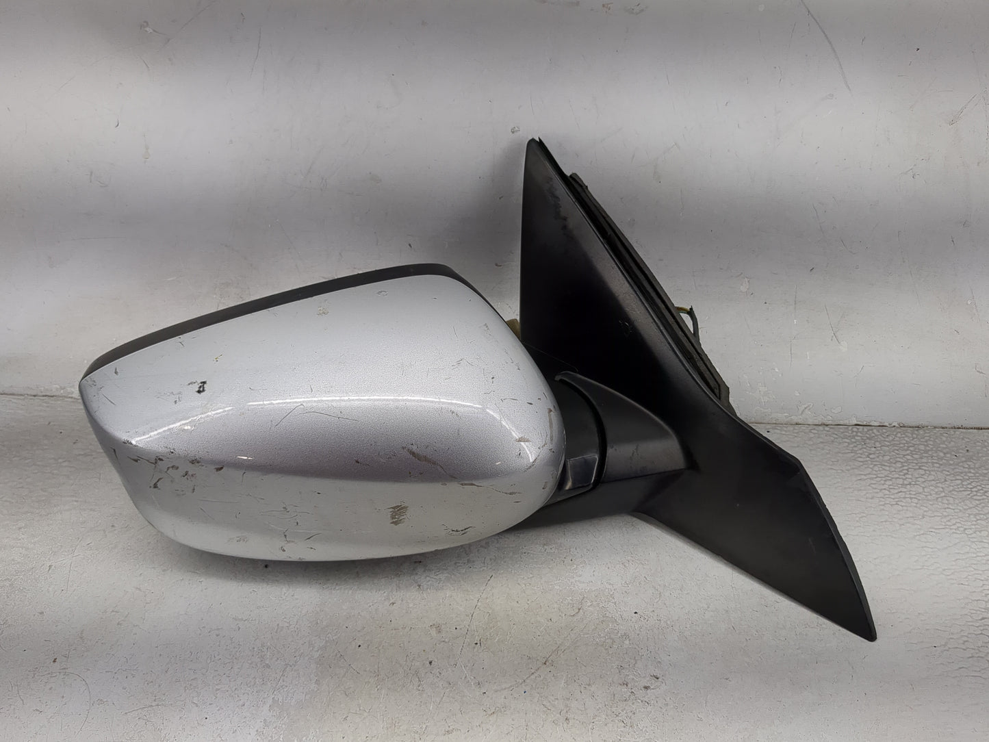 2013-2017 Honda Accord Passenger Side View Mirror - Right Door Mirror OEM Used - Oemusedautoparts1.com